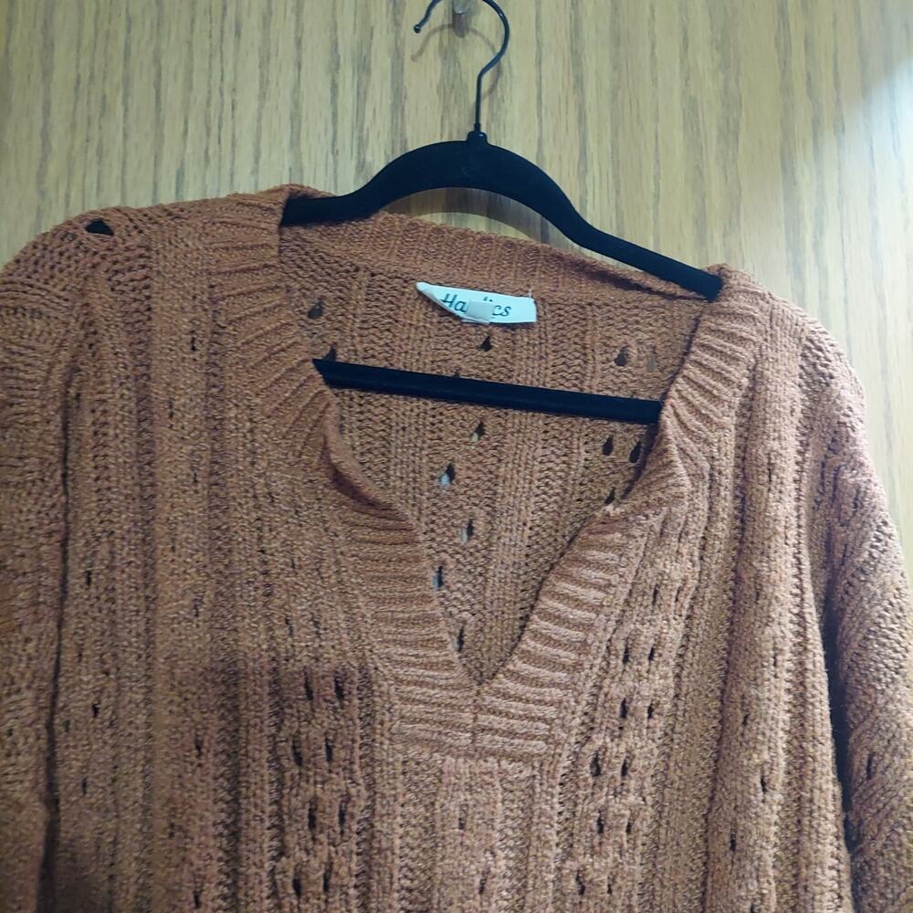 Haptics From The Top Cable Knit Knotched Neckline Sweater In Rust 3x plus - Picture 6 of 7